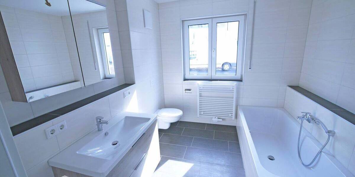 Etagenwohnung Beilngries Hirschberg - 3 Zimmer, 94 m&sup2;, 1.030&euro; | Angebot:25998975