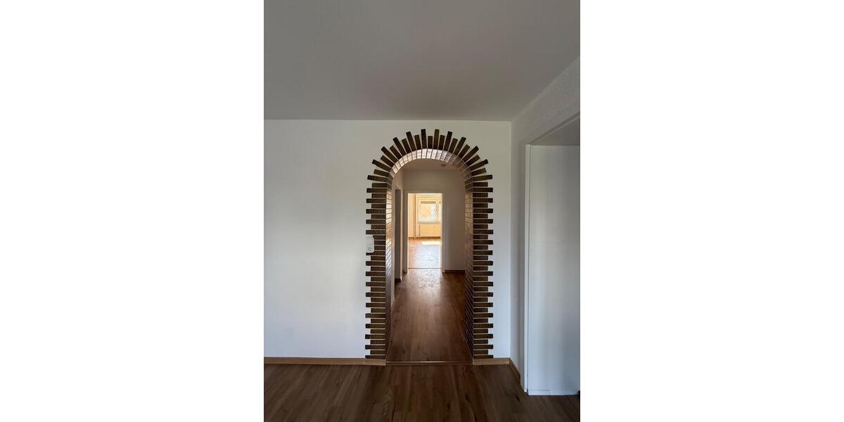 Erdgeschoßwohnung Flieden - 4 Zimmer, 120 m&sup2;, 850&euro; | Angebot:26166538