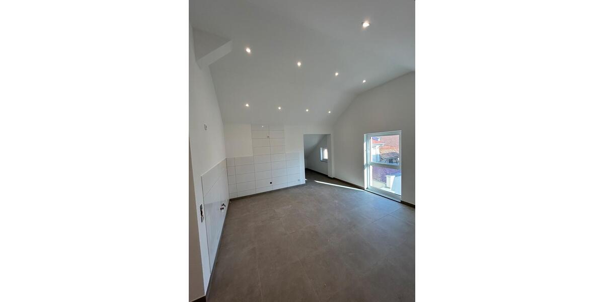 Dachgeschoßwohnung Boxberg - 3.5 Zimmer, 100 m&sup2;, 880&euro; | Angebot:24478467