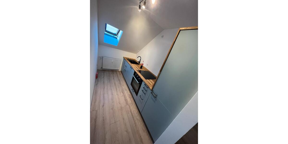 Dachgeschoßwohnung Mönchengladbach - 2 Zimmer, 53 m&sup2;, 700&euro; | Angebot:25256403