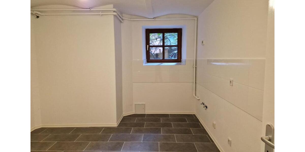 Erdgeschoßwohnung Nürnberg Gibitzenhof - 4 Zimmer, 160 m&sup2;, 1.760&euro; | Angebot:26481345