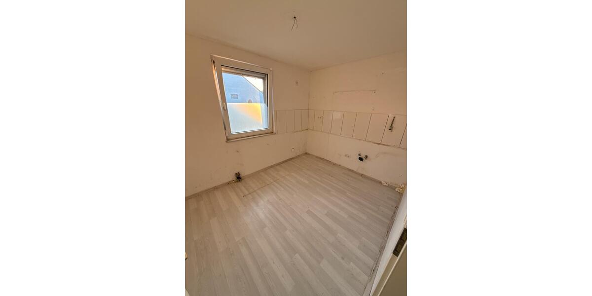 Etagenwohnung Schifferstadt - 2.5 Zimmer, 72 m&sup2;, 900&euro; | Angebot:26679760