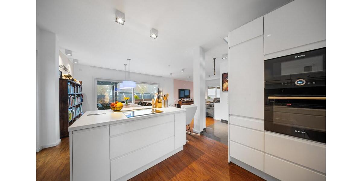 Einfamilienhaus Breiholz - 5 Zimmer, 168 m&sup2;, 2.100&euro; | Angebot:26574576