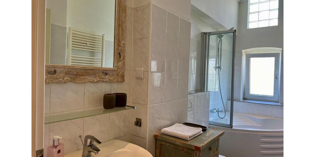 Wohnen auf Zeit Düsseldorf Stadtbezirk 3 - 2 Zimmer, 72 m&sup2;, 1.395&euro; | Angebot:26679583