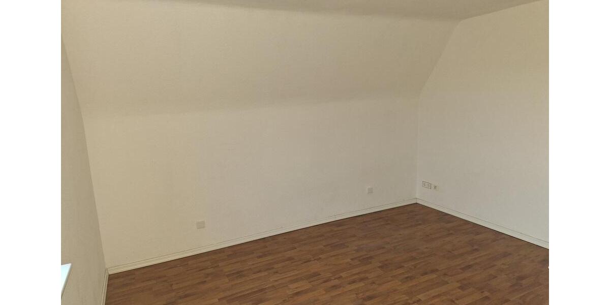 Etagenwohnung Zeven - 3 Zimmer, 15 m&sup2;, 400&euro; | Angebot:26047001