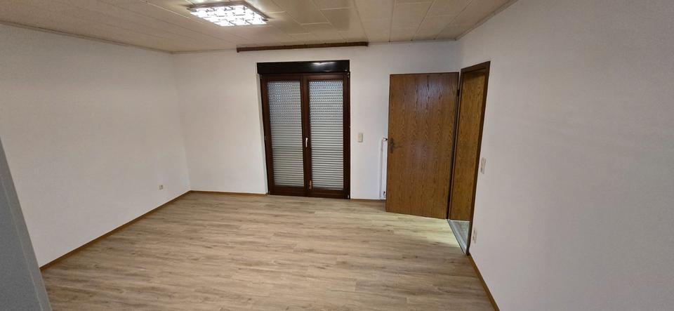 Erdgeschoßwohnung Bad Soden-Salmünster Salmünster - 4 Zimmer, 101 m&sup2;, 1.000&euro; | Angebot:26648494
