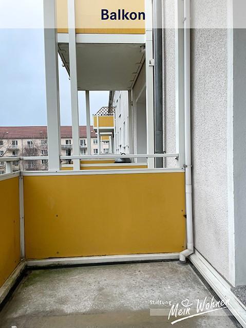 2 Zimmer, Dusche und großer Balkon - jetzt besichtigen!