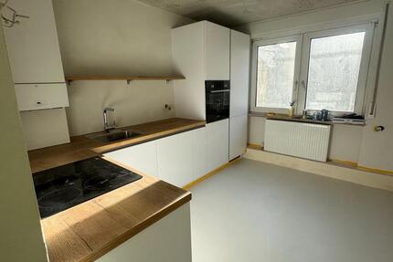 Frisch sanierte moderne 2-Zimmer-Wohnung mit neuer Küche 2 zimmer