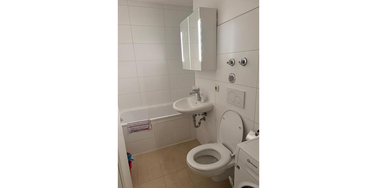 Großes WG Zimmer vollmöbliert für Studentin Garching 1 zimmer