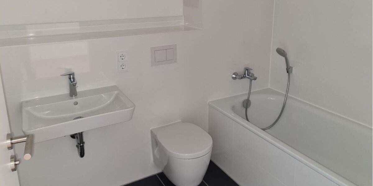 Etagenwohnung München Sendling-Westpark - 4 Zimmer, 95 m&sup2;, 2.175&euro; | Angebot:25262852