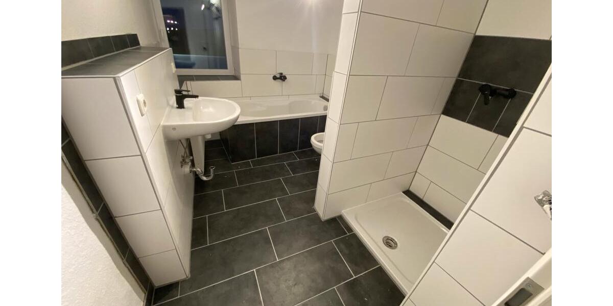 Reihenhaus Gronau (Leine) - 5 Zimmer, 160 m&sup2;, 1.100&euro; | Angebot:25049158