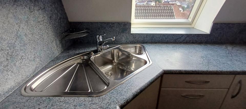 KARLSBAD-Langensteinbach I 4-Zimmer mit herrlichem Ausblick 4 zimmer