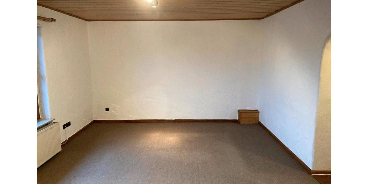 Etagenwohnung Krombach - 4.5 Zimmer, 150 m&sup2;, 700&euro; | Angebot:24338286