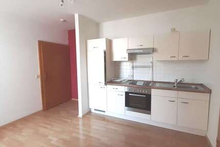 Wohnung zum Mieten in Magdeburg 325 € 42.4 m² 2 zimmer