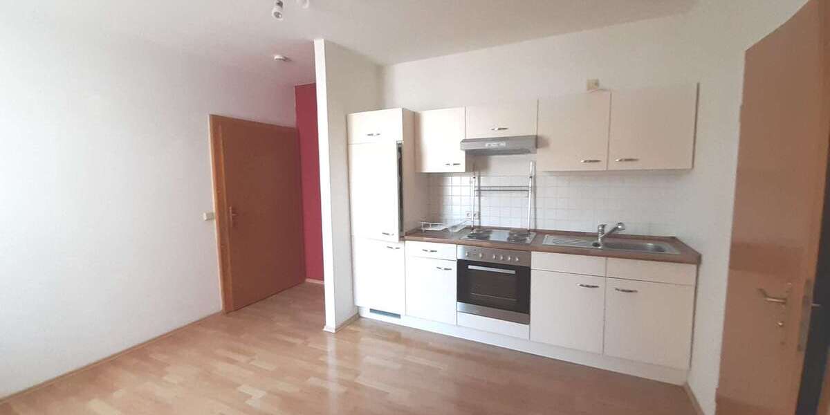 Wohnung zum Mieten in Magdeburg 325 € 42.4 m² 2 zimmer