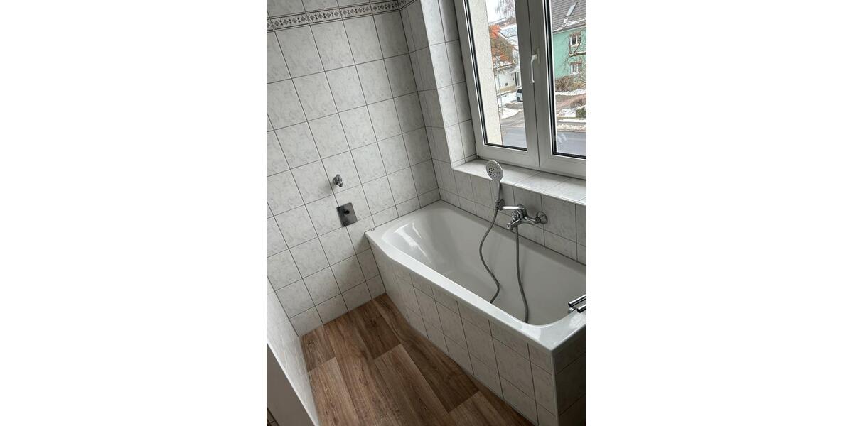 Etagenwohnung Eisfeld - 1 Zimmer, 50 m&sup2;, 460&euro; | Angebot:24702815