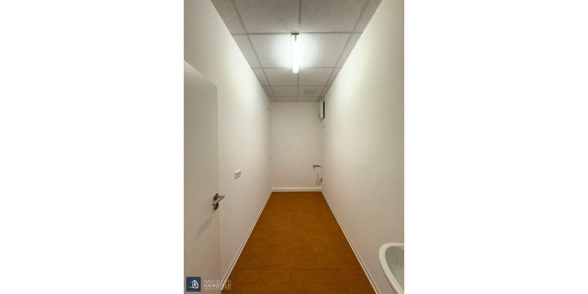 Gewerbeobjekt Limburg - 7 Zimmer, 154 m&sup2;, 1.540&euro; | Angebot:25708015