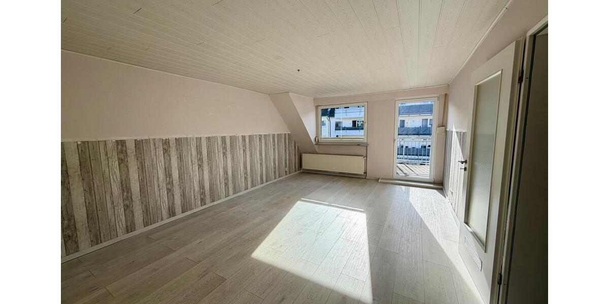Dachgeschoßwohnung Koblenz Bubenheim - 4 Zimmer, 90 m&sup2;, 830&euro; | Angebot:26198703