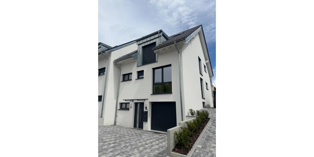 Etagenwohnung Obersulm - 3 Zimmer, 83 m&sup2;, 1.330&euro; | Angebot:26671468
