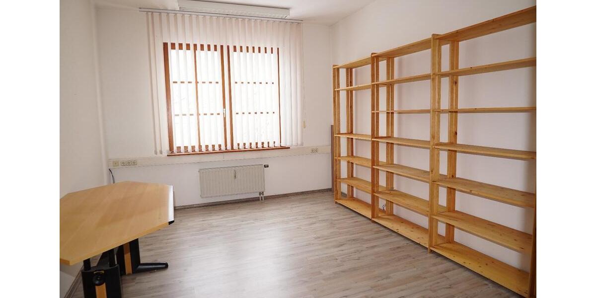 Gewerbeobjekt Waldershof - 1.950&euro; | Angebot:25845628