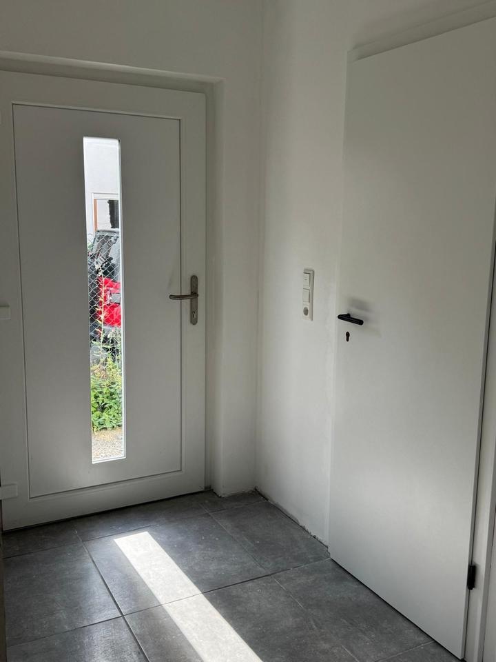 Erstbezug 2,5 Zimmerwohnung mit Einbauküche