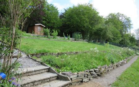Tolle 3- Zimmerwohnung mit Balkon und Gartenteil 3 zimmer