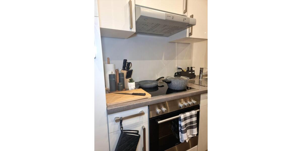 Voll möblierte 2-Zimmer-Whg im Zentrum von Cottbus-3 Personen(II) 2 zimmer