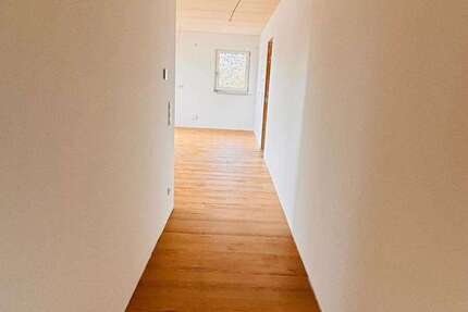 Wohnung Straubing - 3 Zimmer, 76 m&sup2;, 841&euro; | Angebot:25866984