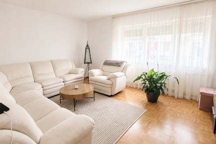Wohnung Butzbach - 4 Zimmer, 91 m&sup2;, 900&euro; | Angebot:27189052