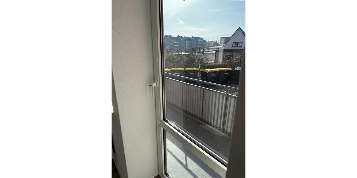 Erdgeschoßwohnung Wilhelmshaven - 4 Zimmer, 75 m&sup2;, 490&euro; | Angebot:25394090