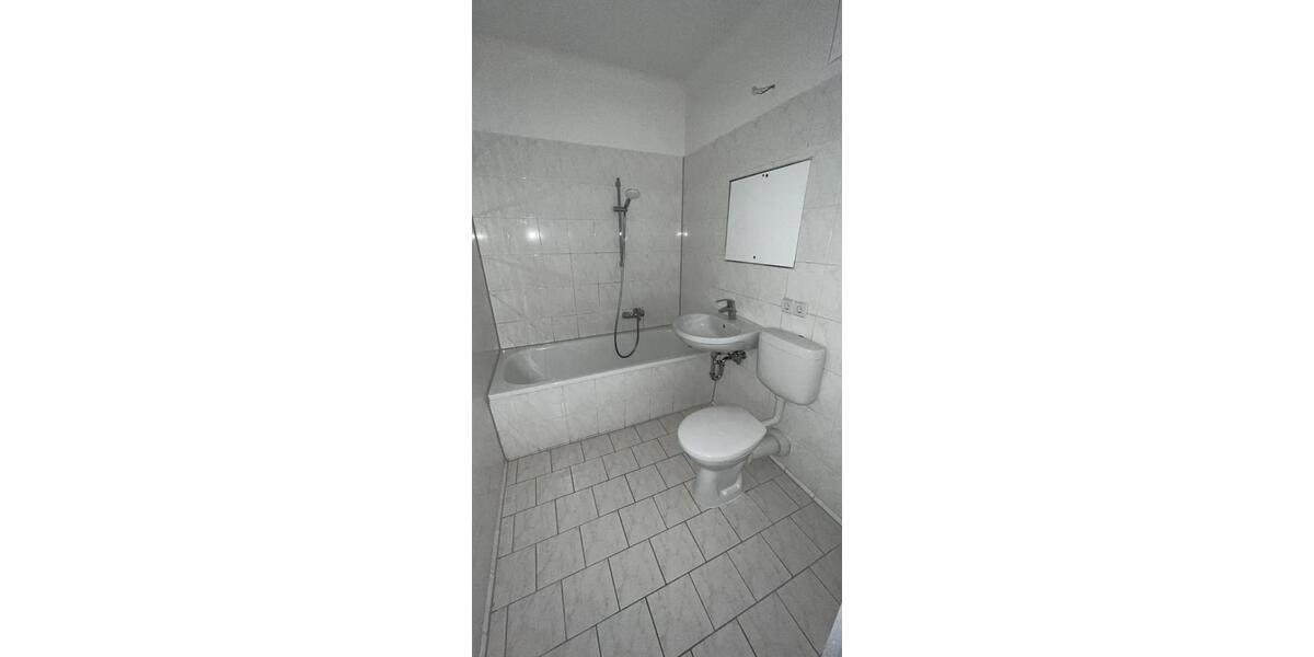 Etagenwohnung Grimma - 3 Zimmer, 62 m&sup2;, 400&euro; | Angebot:25110344