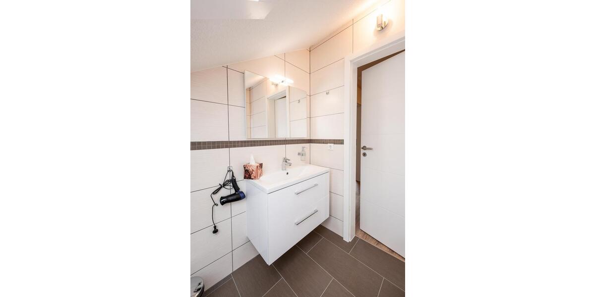 Dachgeschoßwohnung Kirn - 1.5 Zimmer, 49 m&sup2;, 900&euro; | Angebot:26544363