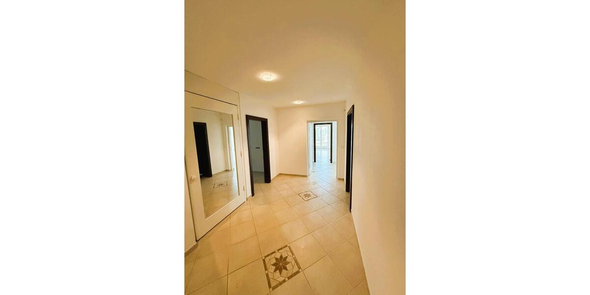 Etagenwohnung Dillingen an der Donau - 2 Zimmer, 90 m&sup2;, 950&euro; | Angebot:26013953