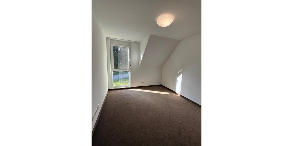 Doppelhaushälfte Altenstadt an der Waldnaab - 4 Zimmer, 135 m&sup2;, 1.290&euro; | Angebot:24677160