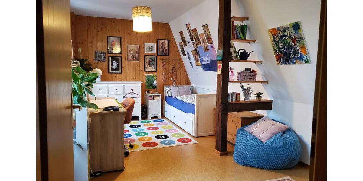 Wohnen auf Zeit Stralsund - 5 Zimmer, 104 m&sup2;, 1.050&euro; | Angebot:25887584