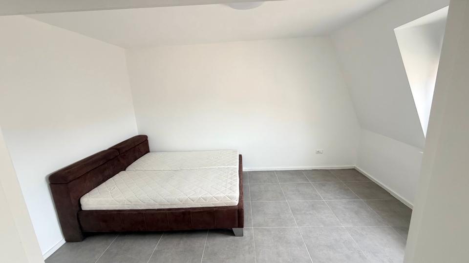 Etagenwohnung Ludwigshafen am Rhein Ludwigshafen-Hemshof - 2 Zimmer, 70 m&sup2;, 750&euro; | Angebot:26611555