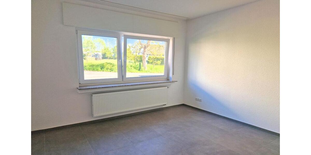 Erdgeschoßwohnung Hennef (Sieg) - 3 Zimmer, 120 m&sup2;, 1.310&euro; | Angebot:26562088