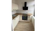 Helle 2-Zimmer mit EBK, neuem Laminat und Dusche in zentraler Lage! 2 zimmer
