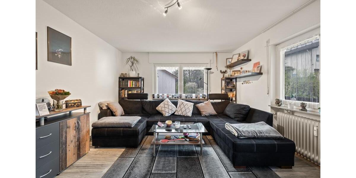 Etagenwohnung Waldshut-Tiengen Tiengen - 4 Zimmer, 108 m&sup2;, 1.100&euro; | Angebot:25403666