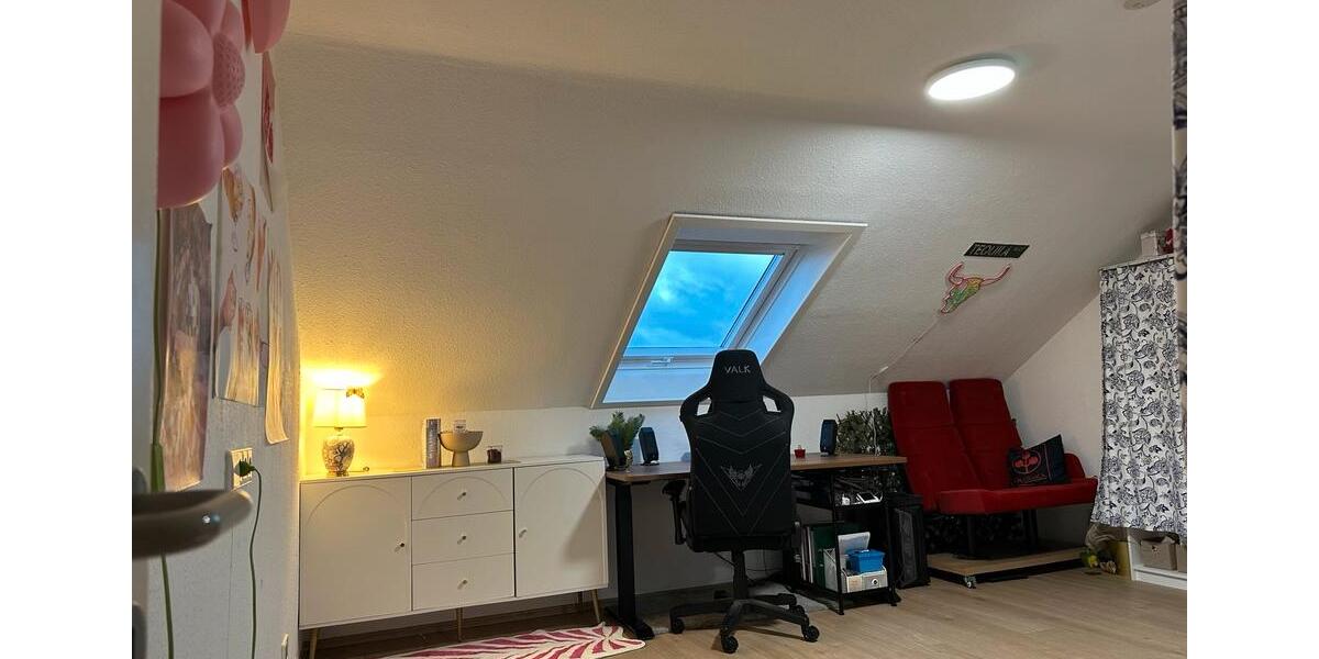 Dachgeschoßwohnung Heroldstatt - 3 Zimmer, 105 m&sup2;, 850&euro; | Angebot:24976126