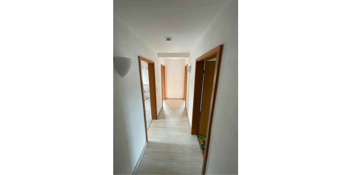 Dachgeschoßwohnung Kindelbrück - 3 Zimmer, 88 m&sup2;, 520&euro; | Angebot:22553780