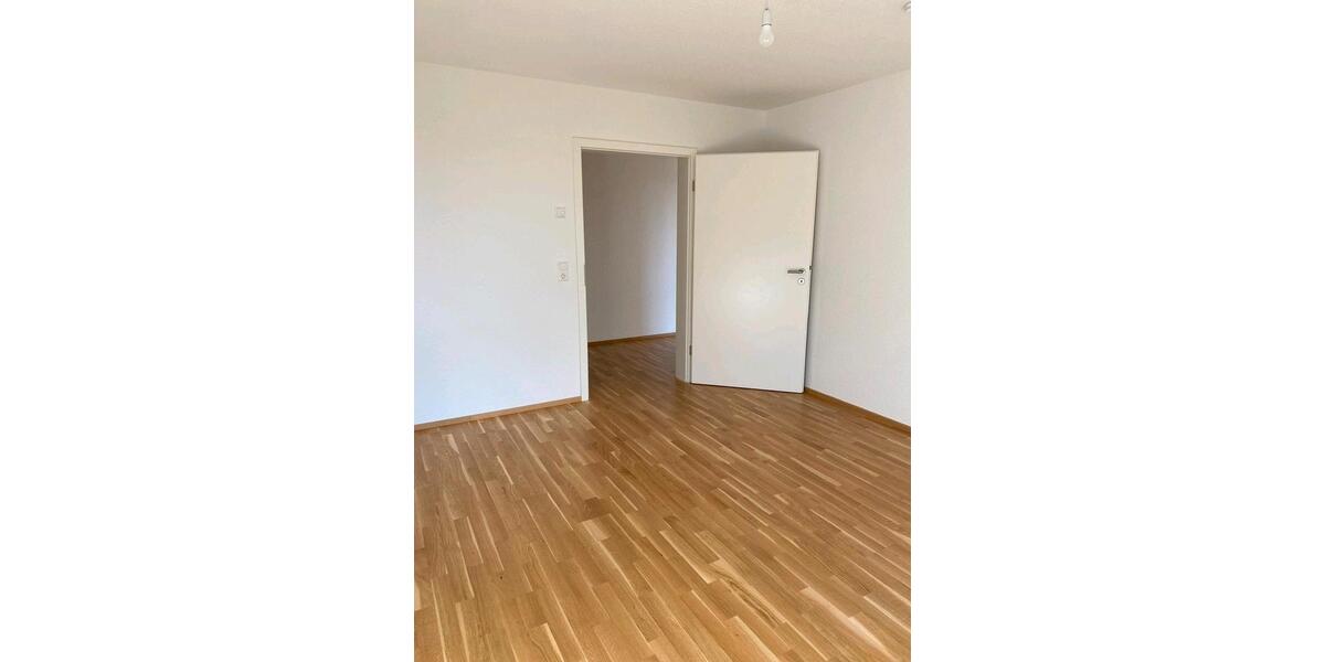 Wohnen auf Zeit Herrenberg - 3 Zimmer, 75 m&sup2;, 690&euro; | Angebot:26543665