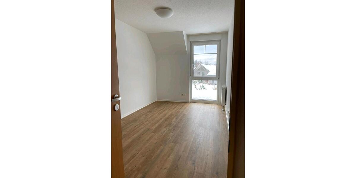 Doppelhaushälfte Kulmain - 6 Zimmer, 146 m&sup2;, 1.250&euro; | Angebot:24803866