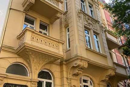 Wohnung zum Mieten in Wiesbaden 1.600 € 119 m² 4 zimmer