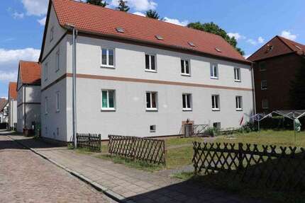 Wohnung zum Mieten in Genthin 340 € 56.46 m²