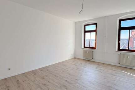 Wohnung zum Mieten in Chemnitz 575 € 107.74 m² 4 zimmer