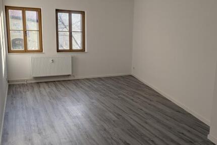 Wohnung Querfurt - 3 Zimmer, 88 m&sup2;, 540&euro; | Angebot:24431003