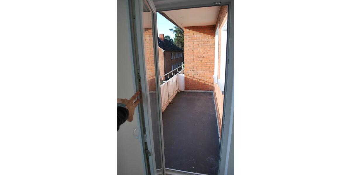 Moderne, helle 3 Zimmerwohnung mit Balkon, in kleiner Wohnanlage 3 zimmer