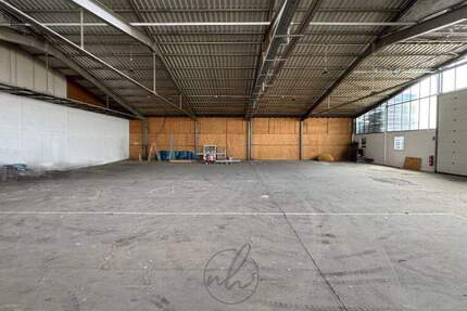 geräumige 580 m² Lagerfläche im Erdgeschoss in Winsen zimmer