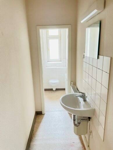 Gewerbeobjekt Guben - 6 Zimmer, 240 m&sup2;, 1.195&euro; | Angebot:19288001